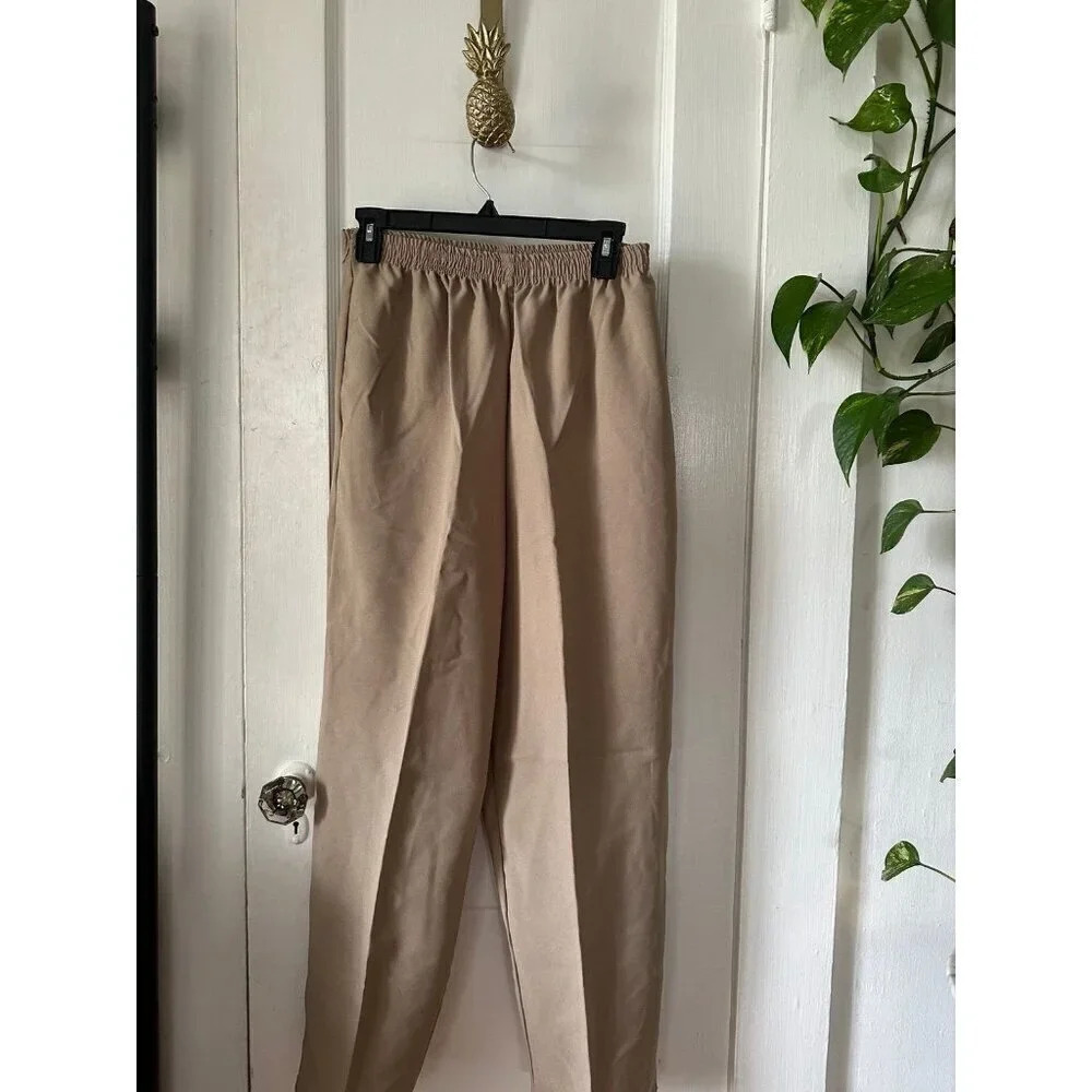 Liana Women’s size large tan pants